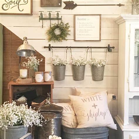 rustic farmhouse wall decor